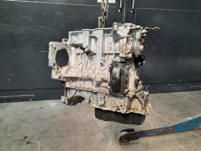 Used Engine crankcase Citroen C5 Aircross I (A4/AC/AJ/AR) 1.2 e-THP PureTech 130 Price on request offered by Autodemontage Joko B.V.