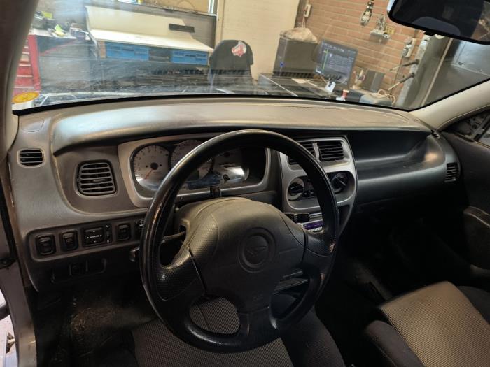 Używane Panel Daihatsu Sirion/Storia (M1) 1.3 16V DVVT Cena na żądanie oferowane przez Autodemontage Joko B.V.