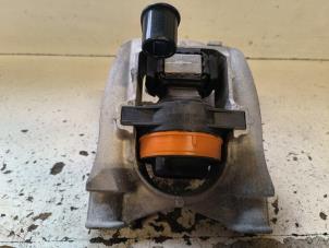 Engine mount from a Ford Fiesta 7 1.1 Ti-VCT 12V 85 2020