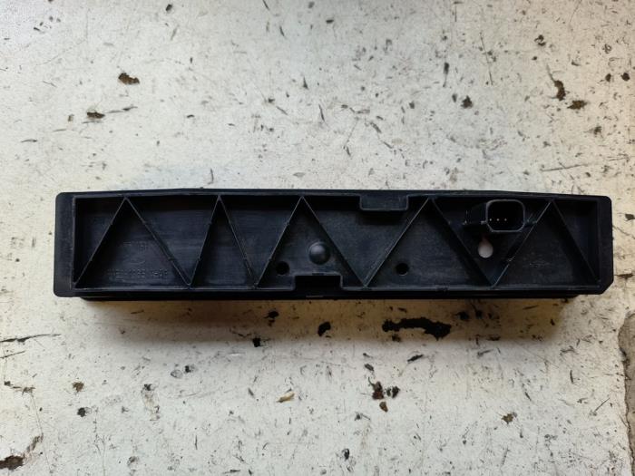 Tailgate switch Ford Fiesta 7 1.1 Ti-VCT 12V 85 - 2102171 FORD