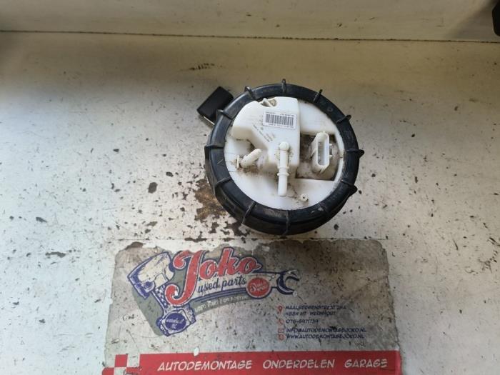Usagé Pompe à carburant Ford Fiesta 7 1.1 Ti-VCT 12V 85 Prix sur demande proposé par Autodemontage Joko B.V.
