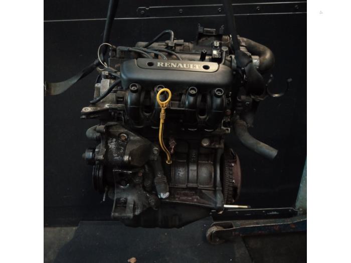 Used Engine Renault Clio II (BB/CB) 1.2 Price on request offered by Autodemontage Joko B.V.