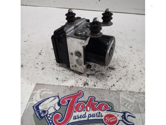 Usagé Pompe ABS Volkswagen Touareg (7LA/7L6) 3.0 TDI V6 24V Prix sur demande proposé par Autodemontage Joko B.V.