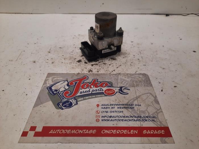 Usagé Bloc ABS Peugeot Boxer (U9) 3.0 HDi 175 Euro 5 Prix sur demande proposé par Autodemontage Joko B.V.