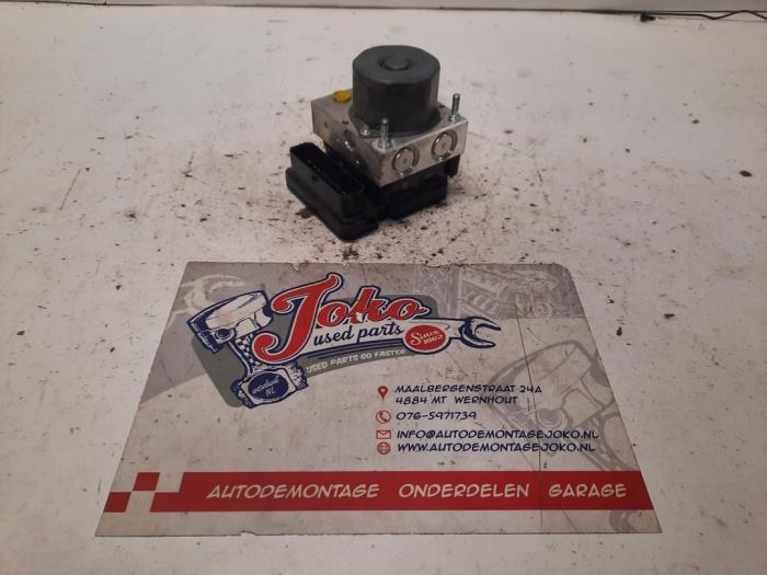 Begagnade ABS-pump Peugeot 308 SW (L4/L9/LC/LJ/LR) 1.6 16V THP 125 Pris på förfrågan erbjuds av Autodemontage Joko B.V.