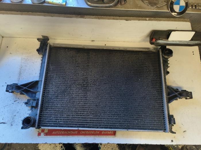 Usagé Radiateur Volvo S60 I (RS/HV) 2.4 20V 170 Prix sur demande proposé par Autodemontage Joko B.V.