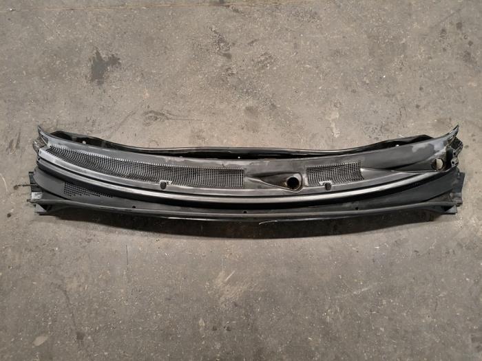 Używane Parawan Hyundai H-300 2.5 CRDi Cena na żądanie oferowane przez Autodemontage Joko B.V.