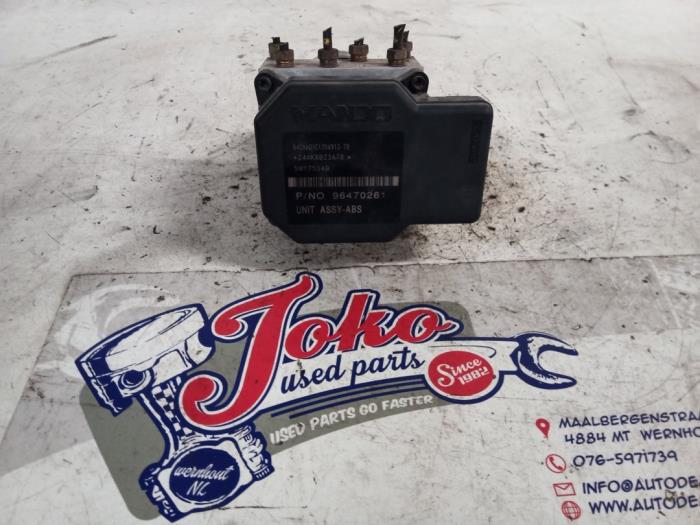 Usagé Bloc ABS Chevrolet Kalos (SF48) 1.2 Prix sur demande proposé par Autodemontage Joko B.V.