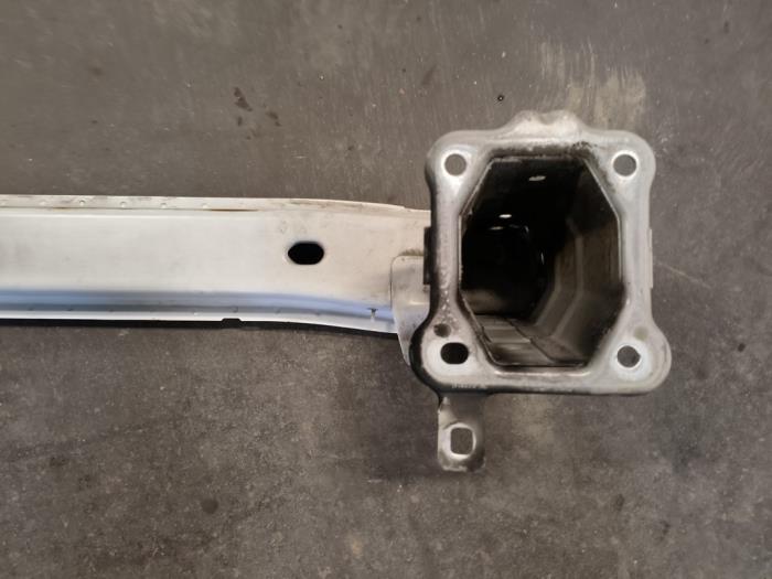 Front bumper frame Volvo C30 1.6 D 16V - 31353949 VOLVO