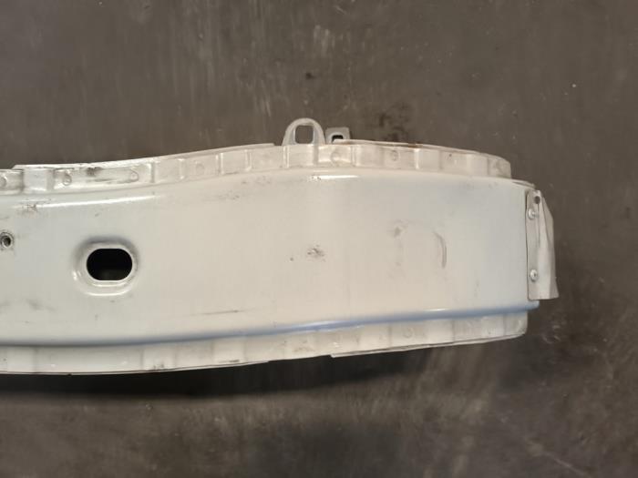 Front bumper frame Volvo C30 1.6 D 16V - 31353949 VOLVO
