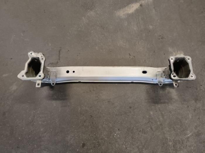 Front bumper frame Volvo C30 1.6 D 16V - 31353949 VOLVO