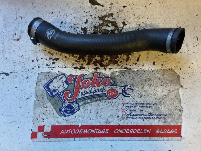 Gebrauchte Intercooler Schlauch Volvo C30 (EK/MK) 1.6 D 16V Preis auf Anfrage angeboten von Autodemontage Joko B.V.