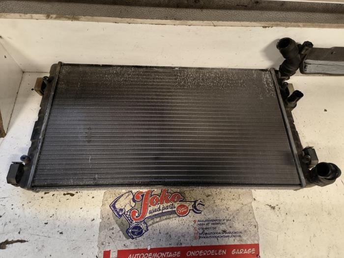 Used Radiator Volkswagen New Beetle (9C1/9G1) 1.4 16V Price on request offered by Autodemontage Joko B.V.
