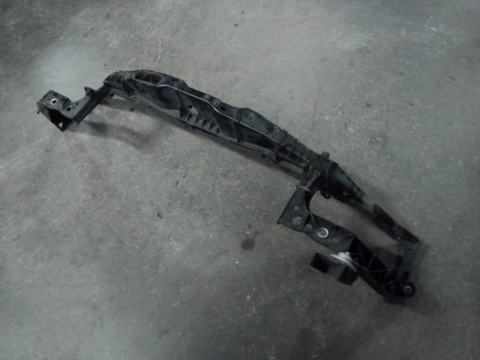 Begagnade Front Opel Corsa D 1.2 16V LPG Pris på förfrågan erbjuds av Autodemontage Joko B.V.