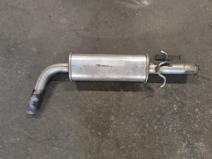 Gebrauchte Auspuff Mitteldämpfer Volkswagen New Beetle (9C1/9G1) 1.4 16V Preis auf Anfrage angeboten von Autodemontage Joko B.V.