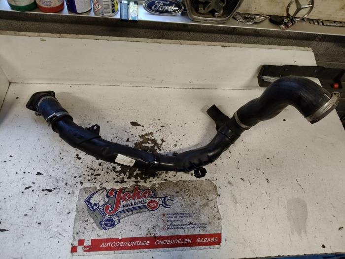 Gebrauchte Intercooler Rohr Volkswagen Caddy III (2KA,2KH,2CA,2CH) 1.6 TDI 16V Preis auf Anfrage angeboten von Autodemontage Joko B.V.
