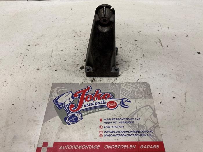 Used Engine mount Mercedes C (W204) 1.8 C-200K 16V Price on request offered by Autodemontage Joko B.V.