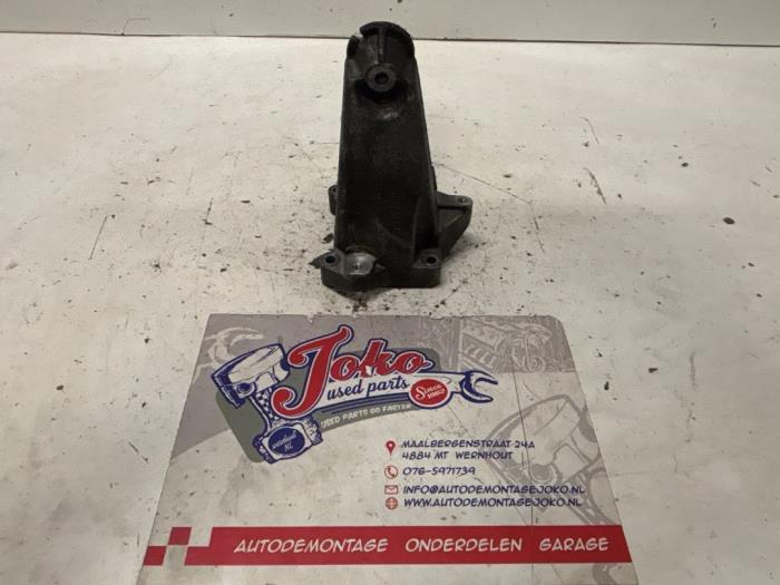 Used Engine mount Mercedes C (W204) 1.8 C-200K 16V Price on request offered by Autodemontage Joko B.V.