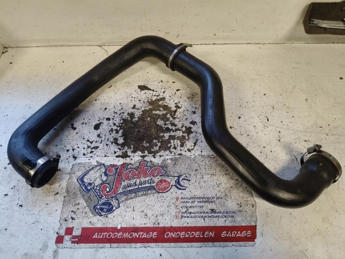 Gebrauchte Intercooler Rohr Opel Vivaro 1.9 DTI 16V Preis auf Anfrage angeboten von Autodemontage Joko B.V.