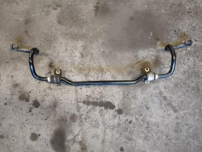 Używane Stabilizator przód Renault Modus/Grand Modus (JP) 1.6 16V Cena na żądanie oferowane przez Autodemontage Joko B.V.