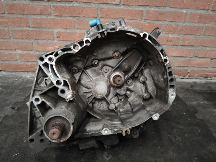 Begagnade Växellåda Renault Scénic I (JA) 1.6 16V Pris på förfrågan erbjuds av Autodemontage Joko B.V.