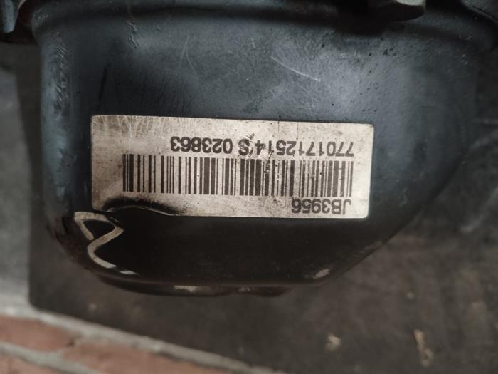 Getriebe van een Renault Scénic I (JA) 1.6 16V 2001