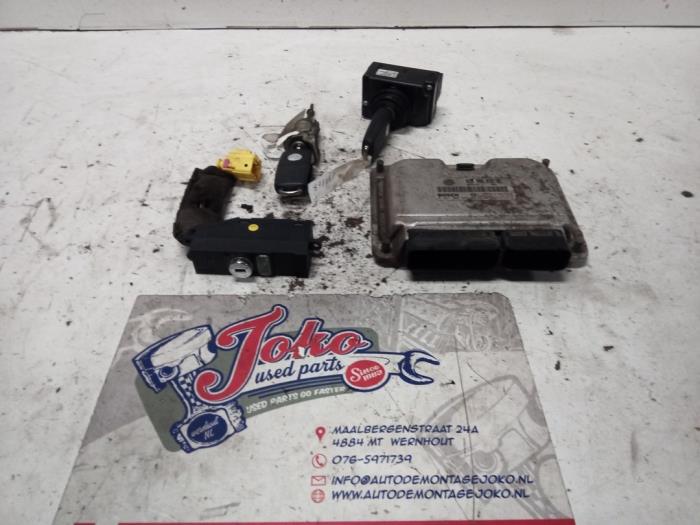 Used Engine management computer Volkswagen Touareg (7LA/7L6) 3.2 V6 24V Price on request offered by Autodemontage Joko B.V.