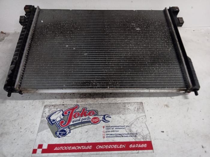 Usagé Radiateur Opel Omega B (25/26/27) 2.0i GL Prix sur demande proposé par Autodemontage Joko B.V.