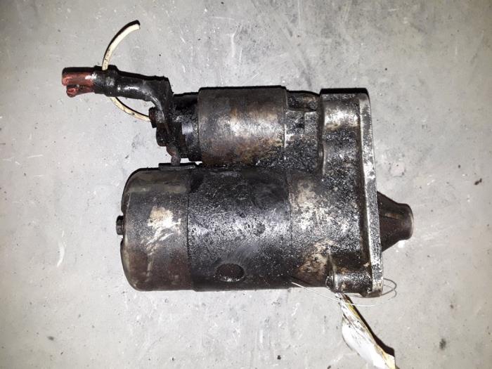 Gebrauchte Anlasser Renault Megane (BA) 1.4i RL,RN Preis auf Anfrage angeboten von Autodemontage Joko B.V.