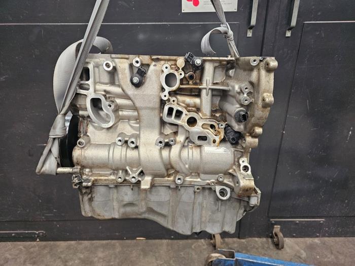 Used Engine crankcase BMW 7 serie (G11/12) 740Le xDrive Price on request offered by Autodemontage Joko B.V.