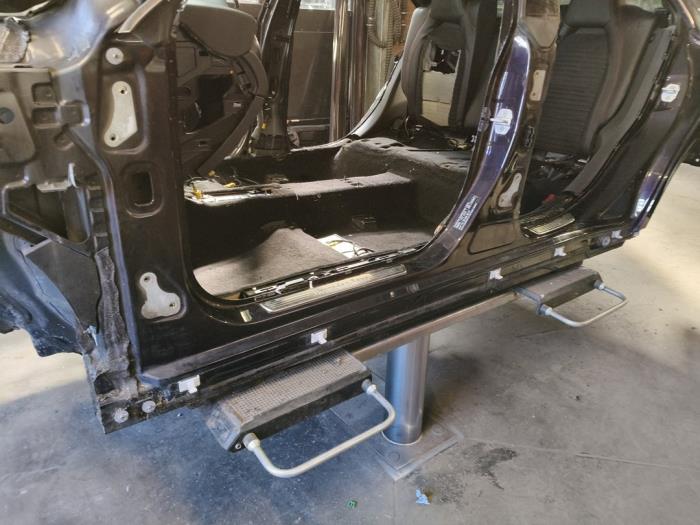 Używane Próg lewy Mercedes CLA (117.3) 1.6 CLA-200 16V Cena na żądanie oferowane przez Autodemontage Joko B.V.