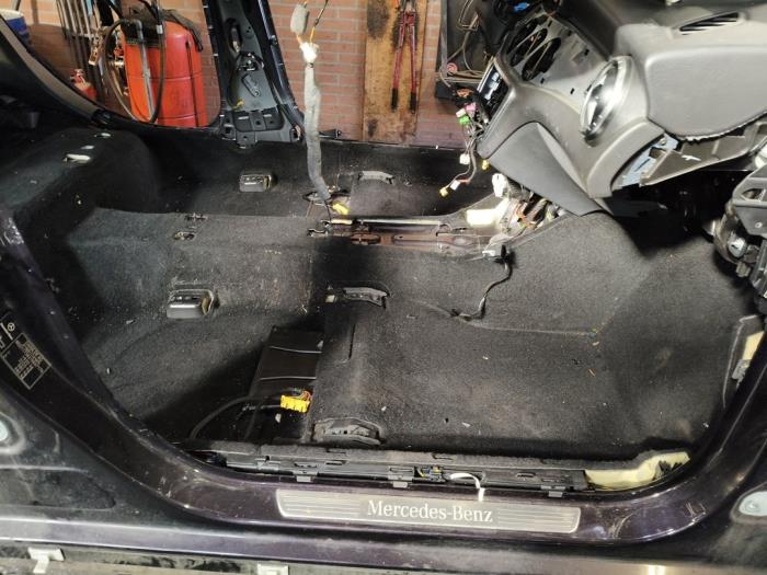Begagnade Matta Mercedes CLA (117.3) 1.6 CLA-200 16V Pris på förfrågan erbjuds av Autodemontage Joko B.V.