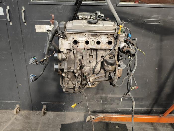 Begagnade Motor Peugeot 206 (2A/C/H/J/S) 1.1 XN,XR Pris på förfrågan erbjuds av Autodemontage Joko B.V.