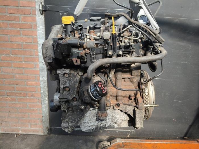 Używane Silnik Renault Clio III (BR/CR) 1.5 dCi 105 Cena na żądanie oferowane przez Autodemontage Joko B.V.