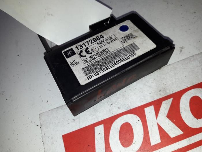 Begagnade Däcktrycksmodul Opel Signum (F48) 1.9 CDTi 16V Pris på förfrågan erbjuds av Autodemontage Joko B.V.