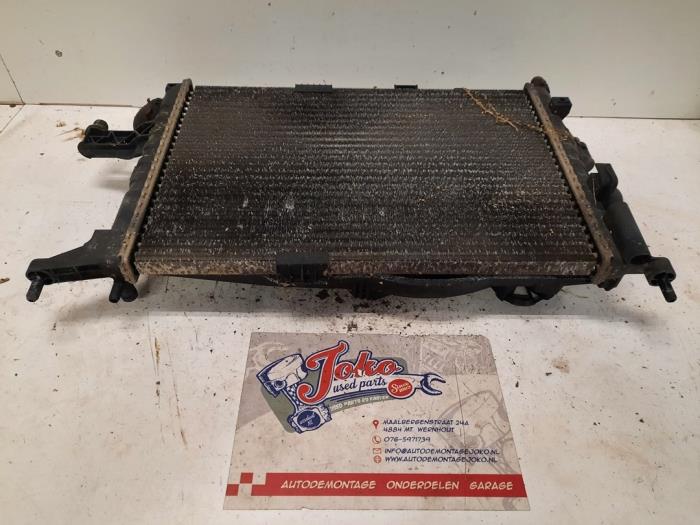 Usagé Radiateur Opel Astra F Classic (53/54/58/59) 1.4i Classic Prix sur demande proposé par Autodemontage Joko B.V.