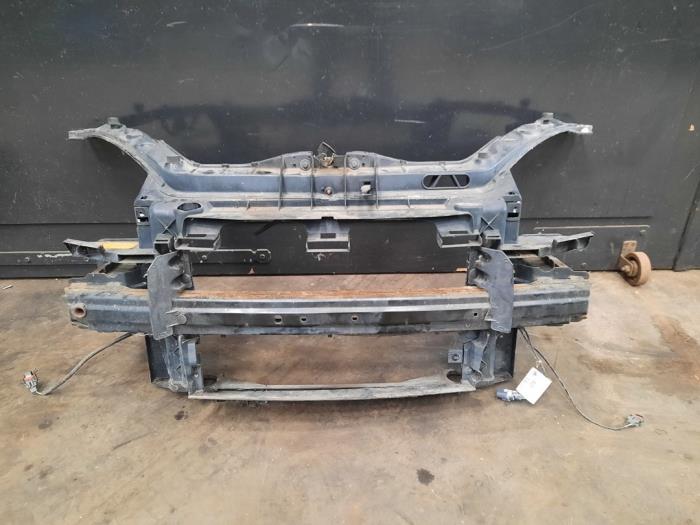 Begagnade Front Ford Fiesta 5 (JD/JH) 1.4 TDCi Pris på förfrågan erbjuds av Autodemontage Joko B.V.
