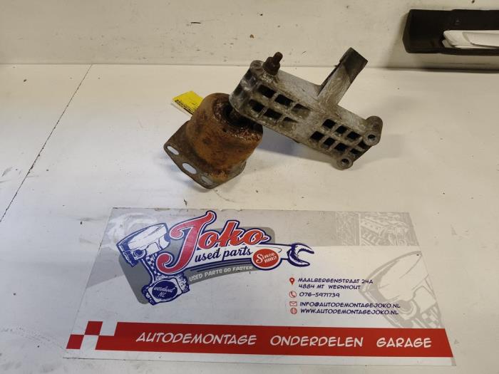 Usagé Support moteur Fiat Multipla (186) 1.6 16V 100 SX,ELX Prix sur demande proposé par Autodemontage Joko B.V.