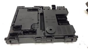 Begagnade Säkringsbox Peugeot 406 (8B) 2.0 HDi 90 Pris på förfrågan erbjuds av Autodemontage Joko B.V.