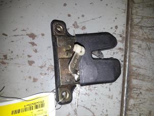 Used Tailgate lock mechanism Audi A4 (B5) 1.6 Price on request offered by Autodemontage Joko B.V.
