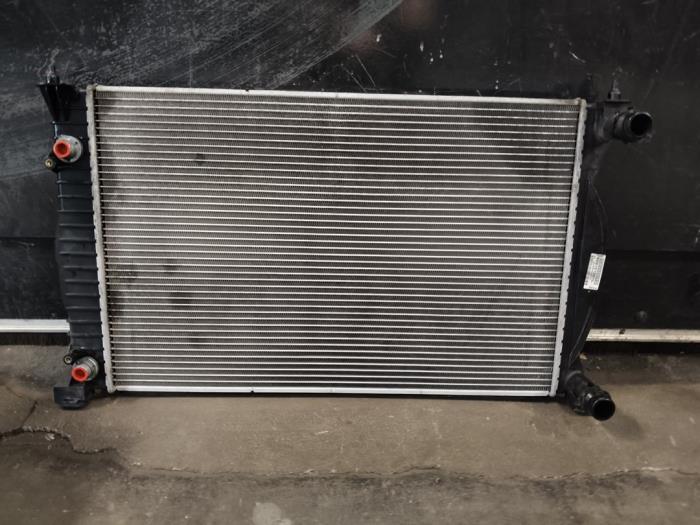 Usagé Radiateur Audi A4 (B7) Prix sur demande proposé par Autodemontage Joko B.V.