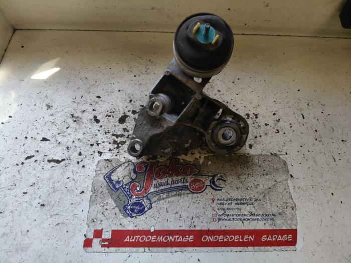 Used Engine mount Audi A4 (B7) Price on request offered by Autodemontage Joko B.V.