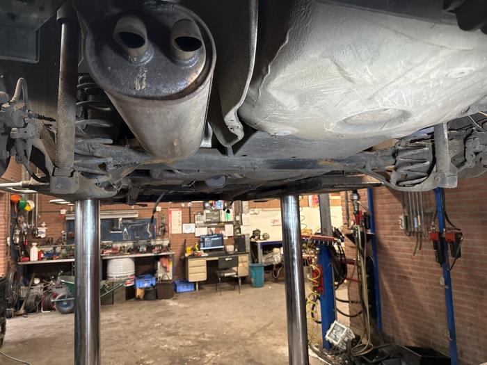 Gebrauchte Hinterachse Vorderradantrieb Volkswagen Golf IV (1J1) 1.6 Preis auf Anfrage angeboten von Autodemontage Joko B.V.