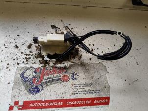 Begagnade Låsmekanism, skjutdörr, vänster Opel Combo Cargo 1.5 CDTI 100 Pris på förfrågan erbjuds av Autodemontage Joko B.V.