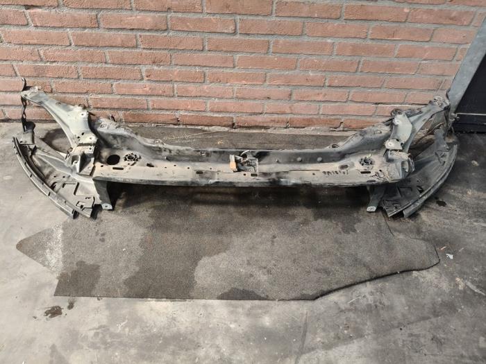 Używane Panel przedni Volvo C70 (MC) 2.0 D3 20V Cena na żądanie oferowane przez Autodemontage Joko B.V.