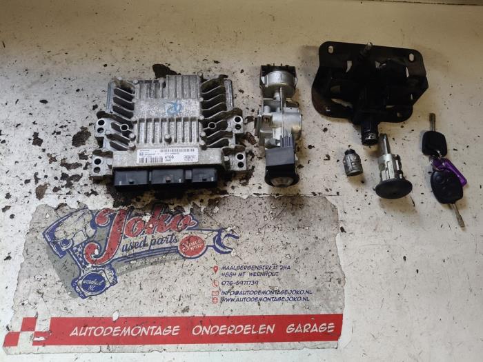 Used Engine management computer Ford Transit Connect 1.8 Tddi Price on request offered by Autodemontage Joko B.V.
