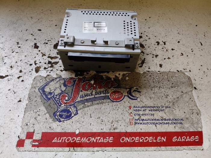 Używane Radioodtwarzacz CD Ford Fiesta 6 (JA8) 1.0 SCI 12V 80 Cena na żądanie oferowane przez Autodemontage Joko B.V.