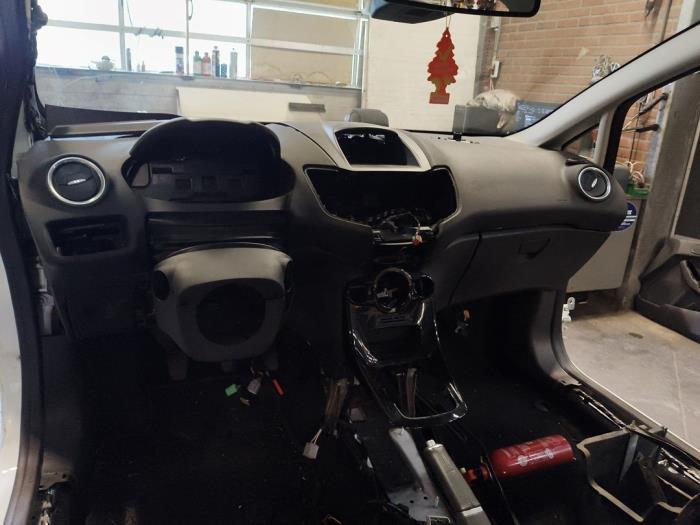 Używane Panel Ford Fiesta 6 (JA8) 1.0 SCI 12V 80 Cena na żądanie oferowane przez Autodemontage Joko B.V.