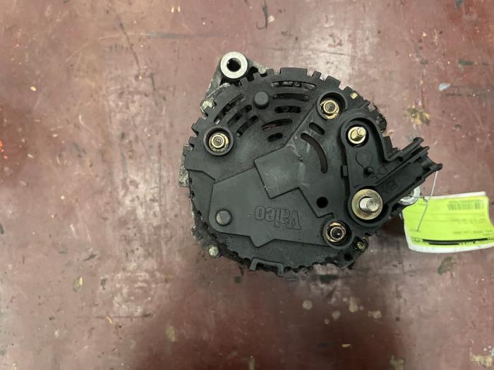 Gebrauchte Dynamo Opel Omega B (25/26/27) 2.5 TD Preis auf Anfrage angeboten von Autodemontage Joko B.V.