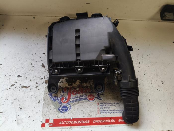 Gebrauchte Luftfiltergehäuse Peugeot 308 (L3/L8/LB/LH/LP) 1.6 BlueHDi 120 Preis auf Anfrage angeboten von Autodemontage Joko B.V.